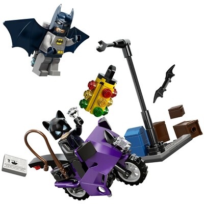 NEW Lego 6858 DC Universe Batman Super Heroes Catwoman Catcycle