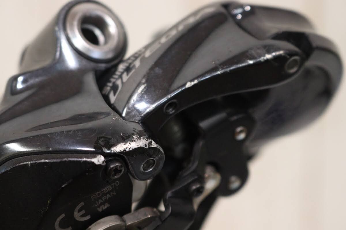 SHIMANO 6870 ULTEGRA 2x11s Electronic Di2 Rim Brake 3-part SHIMANO 6870 ULTEGRA 2x11s Electronic Di2 Rim Brake 3-part