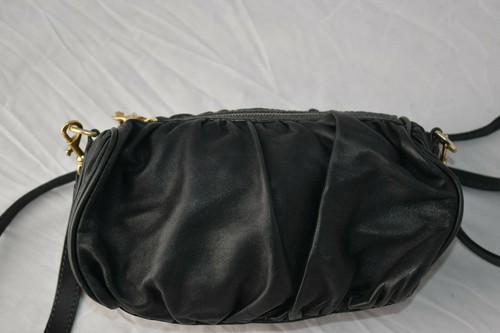 Dolce & Gabbana Regina Black Leather Hand Zip Pull Shoulder Pleated Bag Handbag - Picture 4 of 12