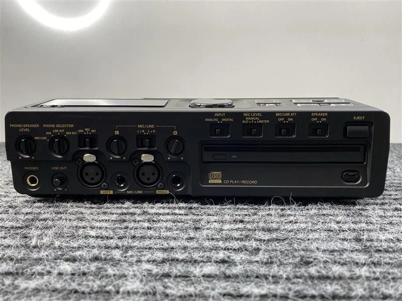 Marantz CDR-420 Portable Hard Disk Recorder CD/MP3 Burner - Image 2 of 4