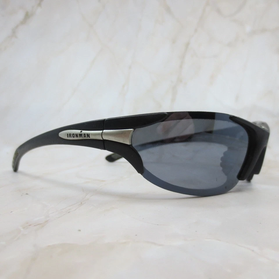 Gafas de sol Ironman triatlón atleta marco para hombre plástico mate negro medio borde Foto 2 de 4