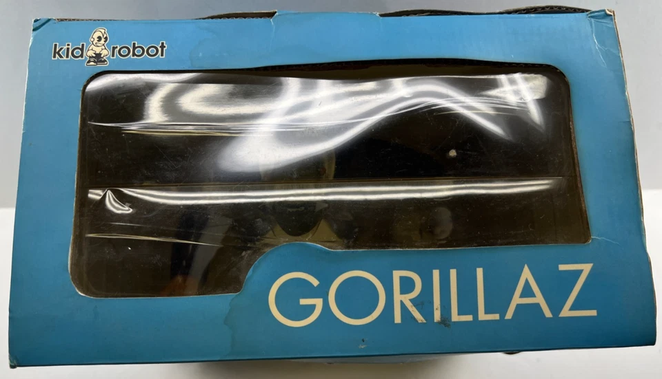 Kidrobot Gorillaz Russel Hobbes Vinyl Figure - Image 3 of 4