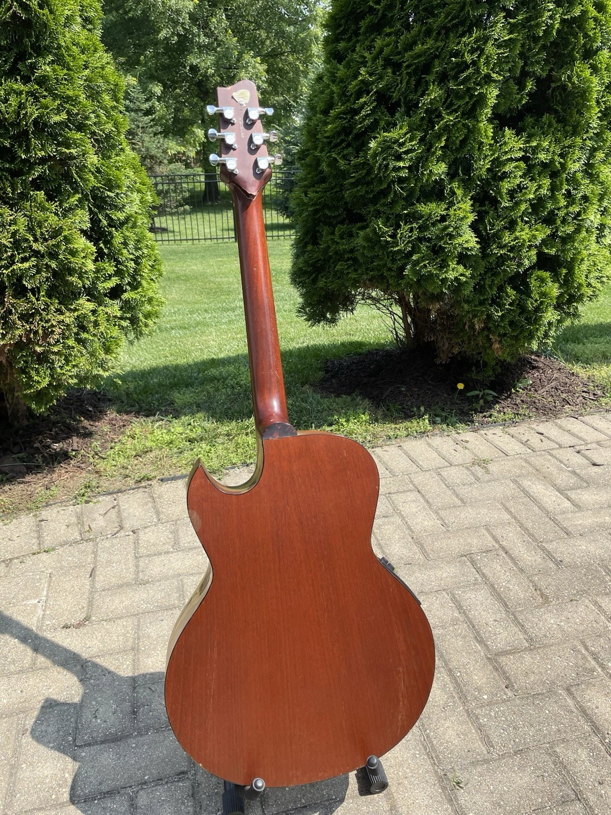Picture 19 of 24