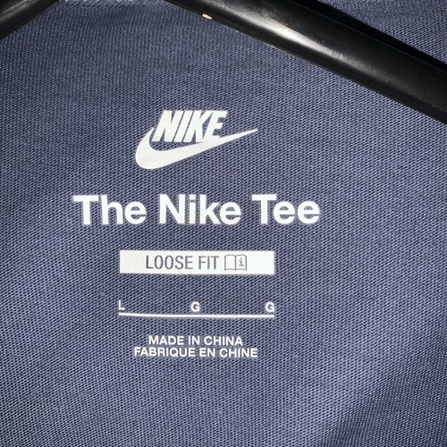 Women's Nike Loose Fit T-shirt Size L Blue Swoosh Graphic BNWT - Picture 3 of 7