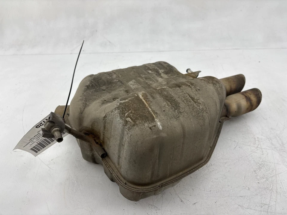 Silenciador de escape trasero izquierdo Audi A4 A5 2009-2013 2,0 L OEM Foto 4 de 4