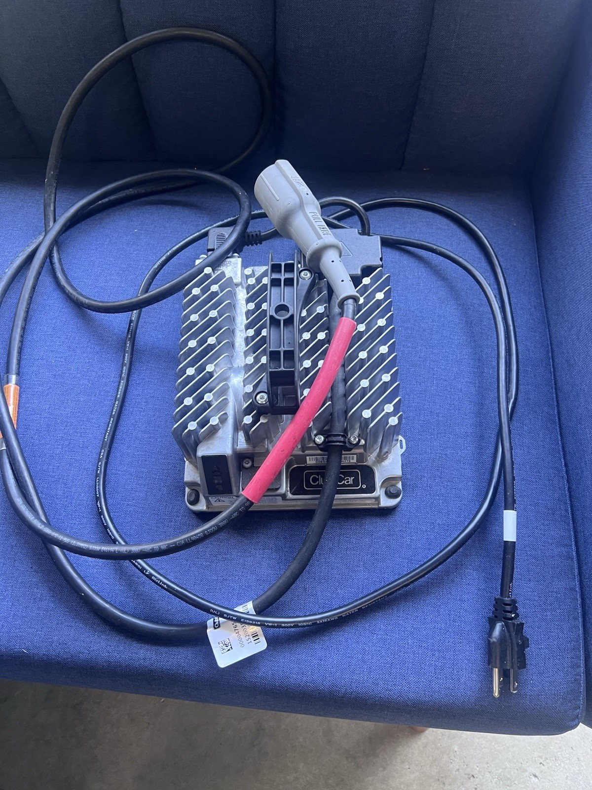 GolfCartBatteryCharger48VforClubCarwith3-PinRound