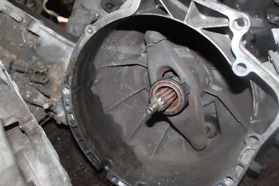 Schaltgetriebe 5-Gang 220.0.0225.98 BMW 316i compact E36