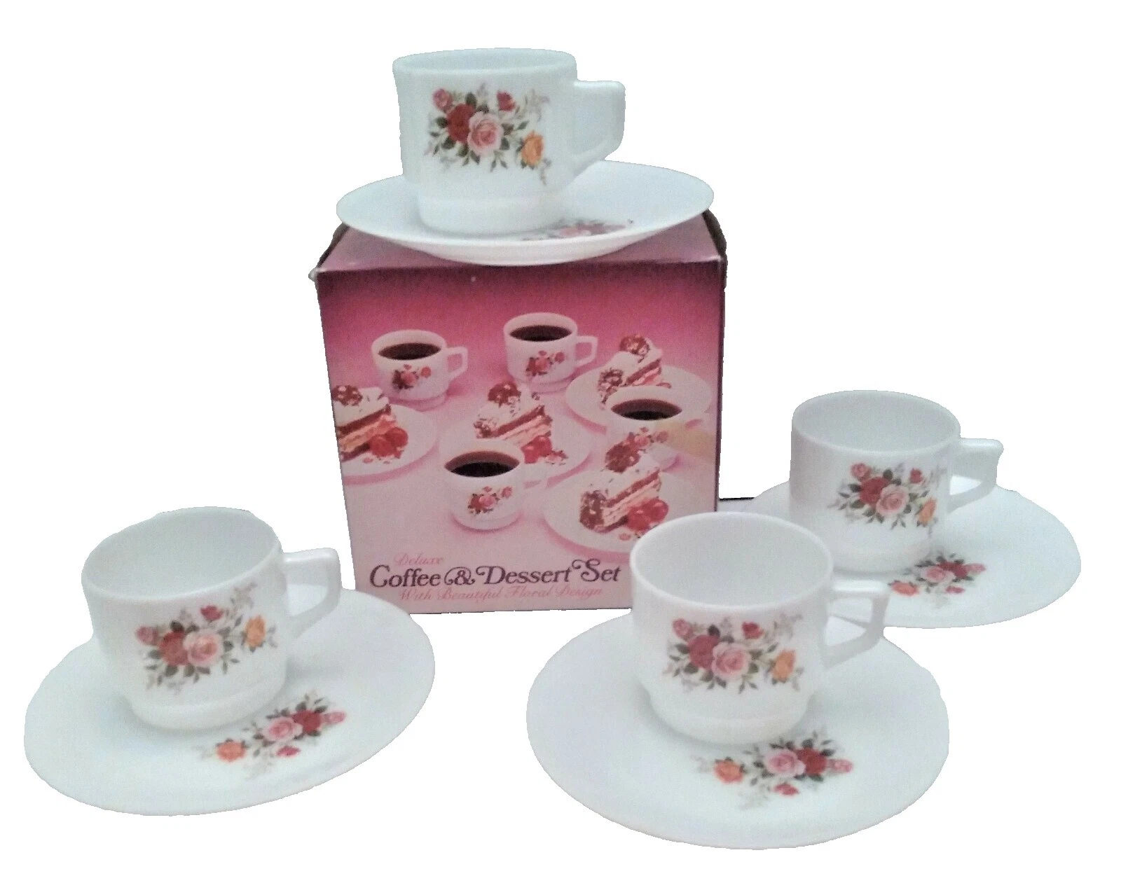 Tazas y platillos de Flores de Plástico