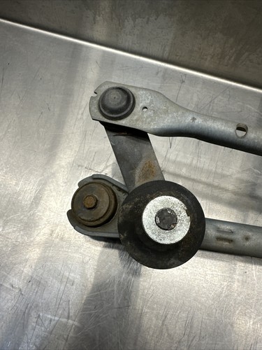 2002-2005 Dodge Ram 1500 Windshield Wiper Arm Linkage Motor Assembly OEM - Picture 2 of 10