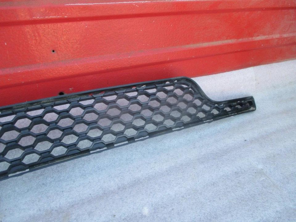 Parachoques delantero Dodge Durango 2011-2013 parrilla inferior central fabricante de equipos originales Foto 2 de 4