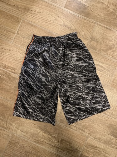 And 1 Shorts Boys Large Paint Splatter Athletic Lightweight Basketball - Picture 2 of 2