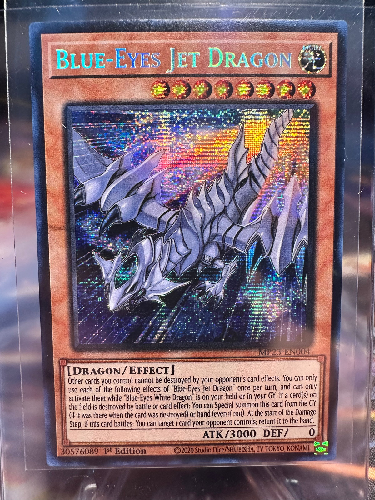 Blue-Eyes Jet Dragon 25th Anniversary Tin Dueling Heroes Mega Pack MP23