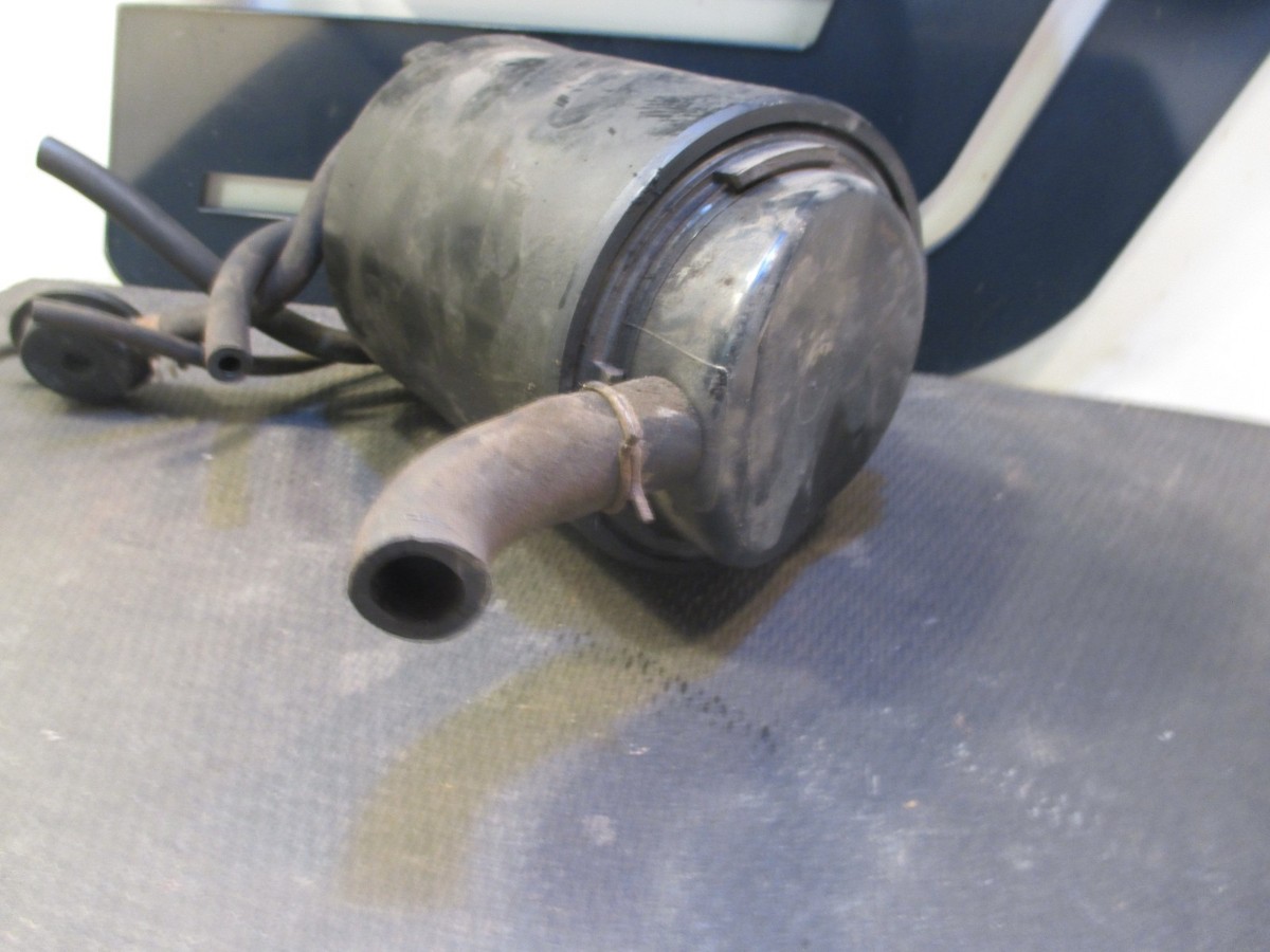 1985 Nissan 300ZX OEM Factory Fuel Gas Charcoal Vapor Canister | eBay