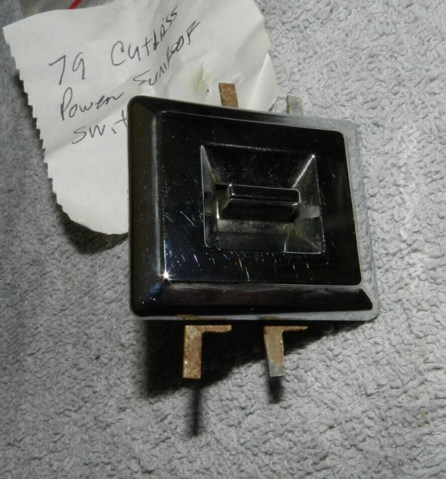 1979 Oldsmobile Cutlass Power interruptor de teto solar - Imagem 2 de 4
