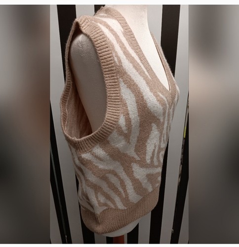 NWT Streetwear Society Sweater Vest (M) - 第 8/9 張圖片