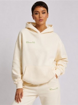 MESHKI Oversized Cream Graphic Hoodie Fleece Streetwear Pullover Medium Cozy