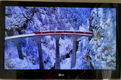 LG 26LV5500 66 cm (26 Zoll) LED-Backlight-Fernseher Full HD 100Hz