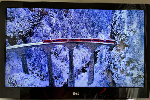 LG 26LV5500 66 cm (26 Zoll) LED-Backlight-Fernseher Full HD 100Hz