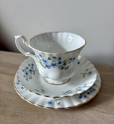 Vintage Richmond Bone China England Blue Rock Pattern Floral Gilded Tea Trio Set