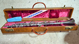 Vintage Commodore Metal Bb Soprano Clarinet w/ Original Fitted Case Silver