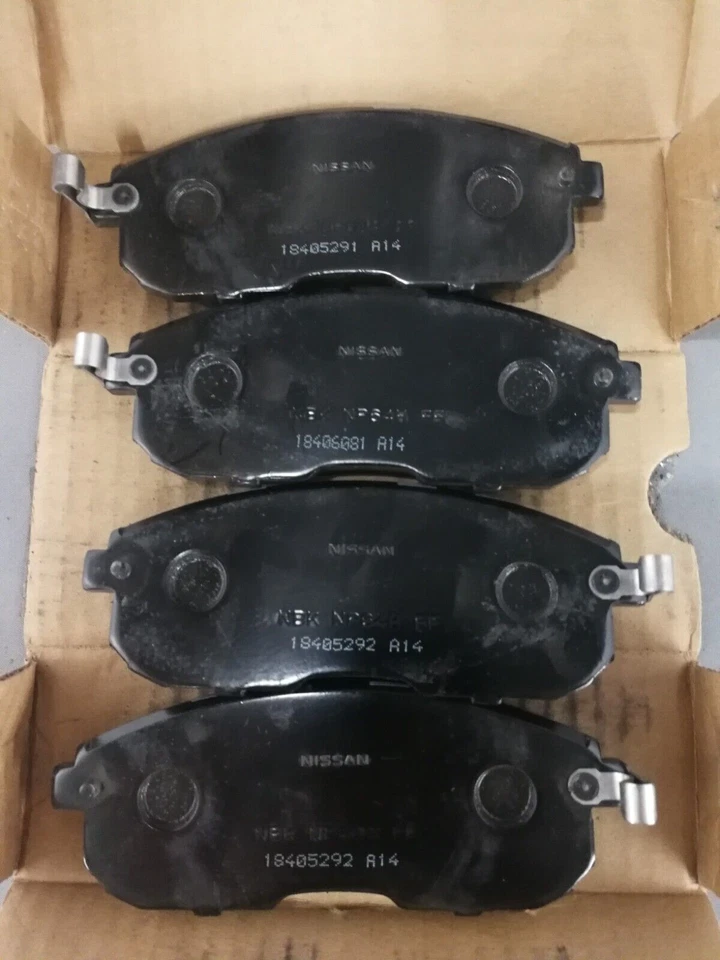 Комплект передних дисковых тормозных колодок для Nissan Altima 2,5 л/3,5 л 2007-2013 годов выпуска D1061-ZX60A от оригинального производителя - Изображение 4 из 4