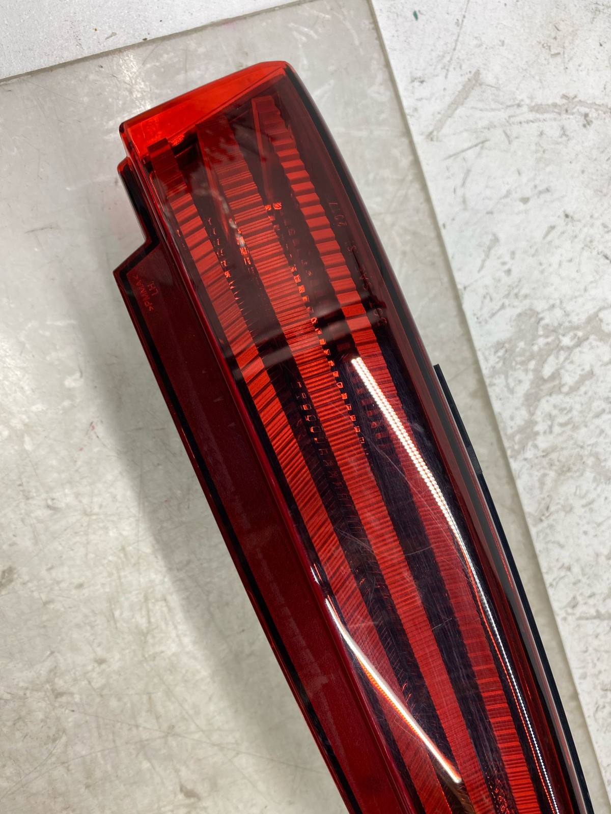 2019-2023 ASTON MARTIN VANTAGE OEM REAR LEFT QUARTER MOUNTED TAILLIGHT LAMP