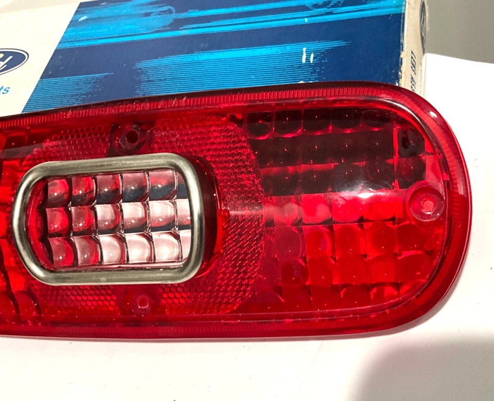 Nuevo de Lote Antiguo 1964 Mercury Commuter Colony Park Station Wagon LENTE CON LÁMPARA DE CINTURA C4MY 13450-A Foto 4 de 4