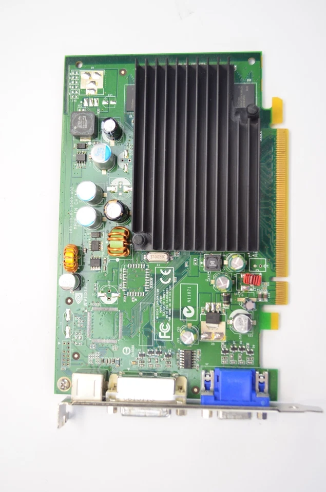 Dell GeForce 7300 LE PCIe x16 Video Card 128MB DVI VGA TV-Out 0CH484 CH484 P280 - Image 3 of 4