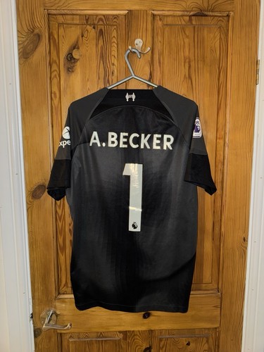 Liverpool Goalkeeper Football Shirt - 2022 / 2023 - Away - M - #1 Alisson Becker - Picture 8 of 10