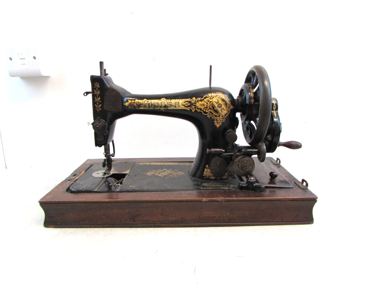 SINGER HandCrank Manual Sewing Machine สำนักงานสิทธิประโยชน์