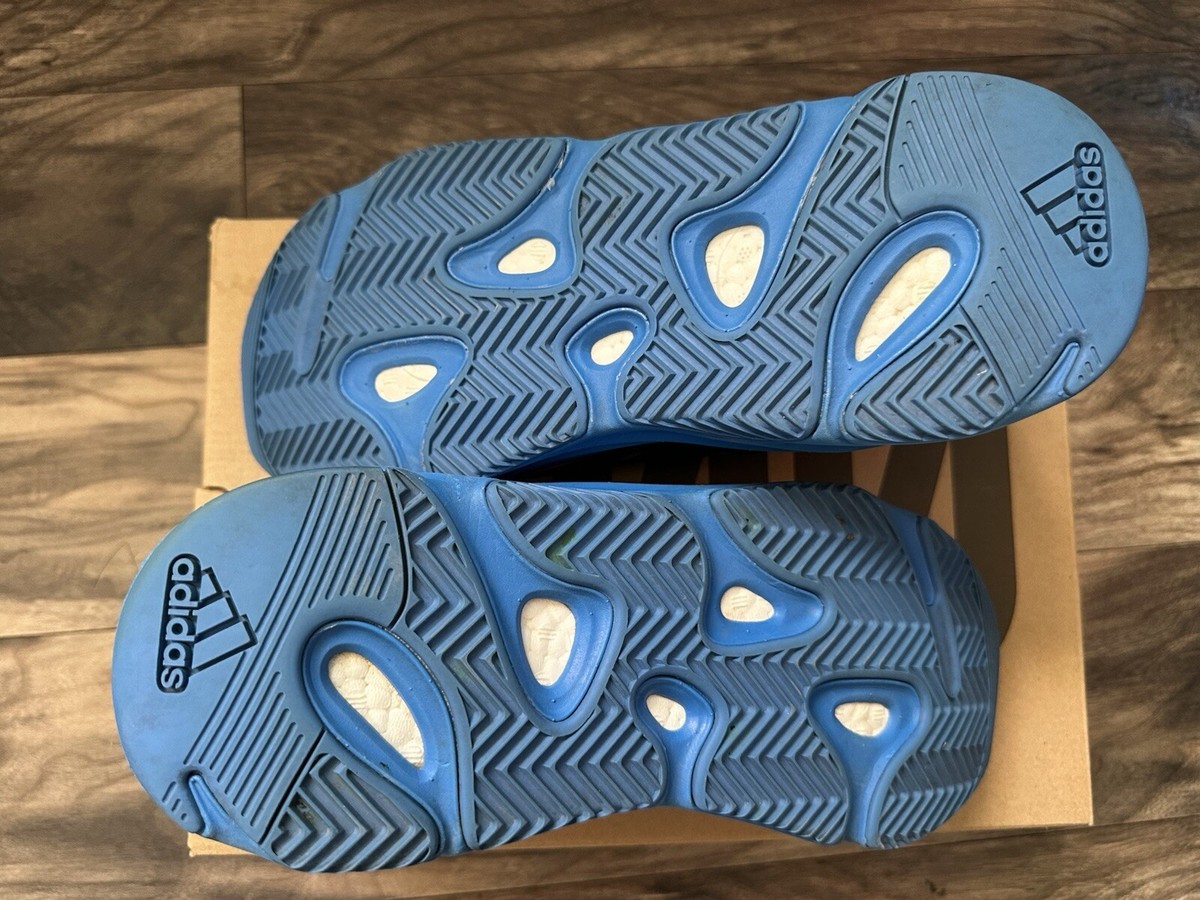 Yeezy 700 Hires Blue Size 10.5 good condition with box and shoe