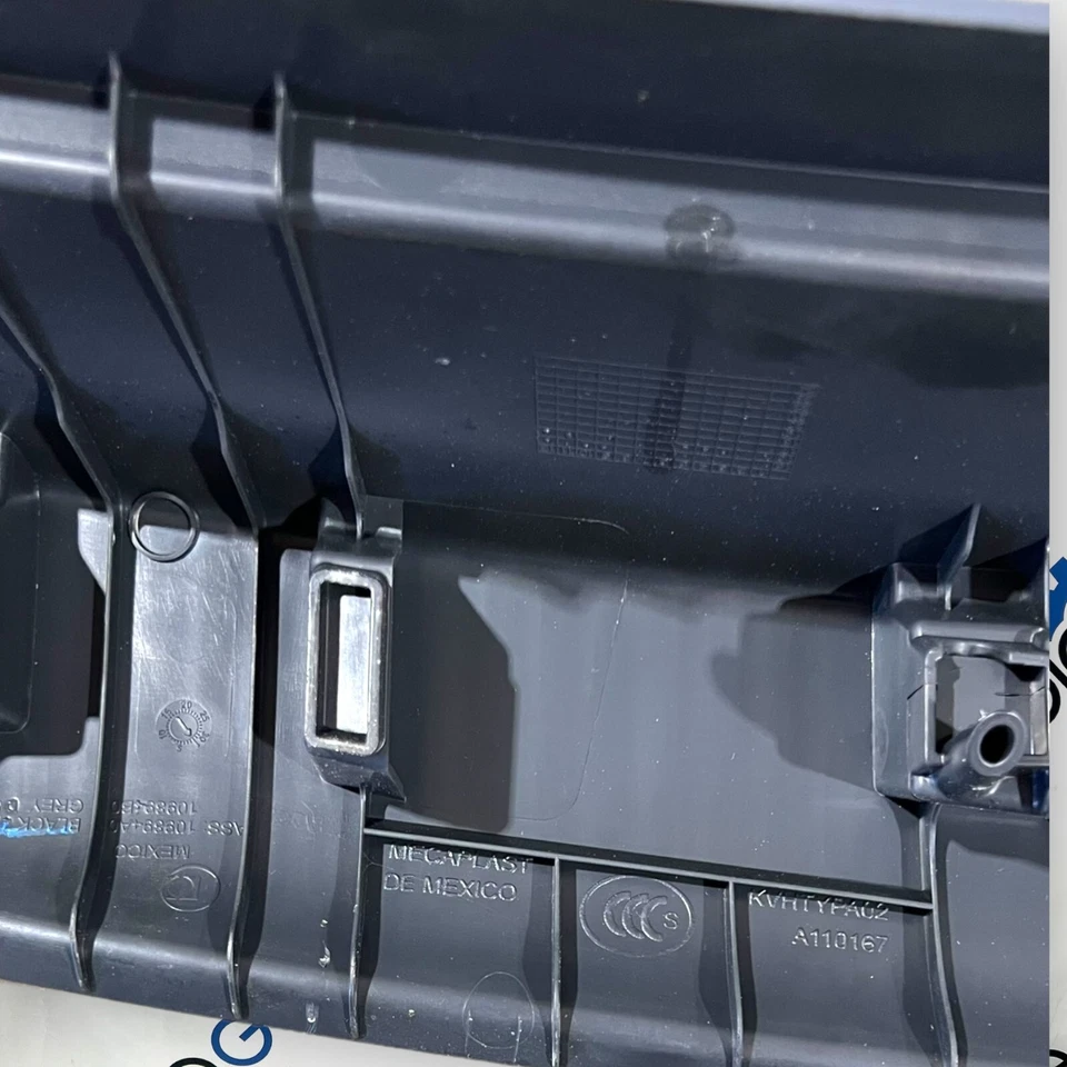 AUDI Q5 PESTILLO MALETERO UMBRAL PLACA RASGUÑO MOLDURA CUBIERTA OEM 2018 - 2023 ✔️ Foto 4 de 4