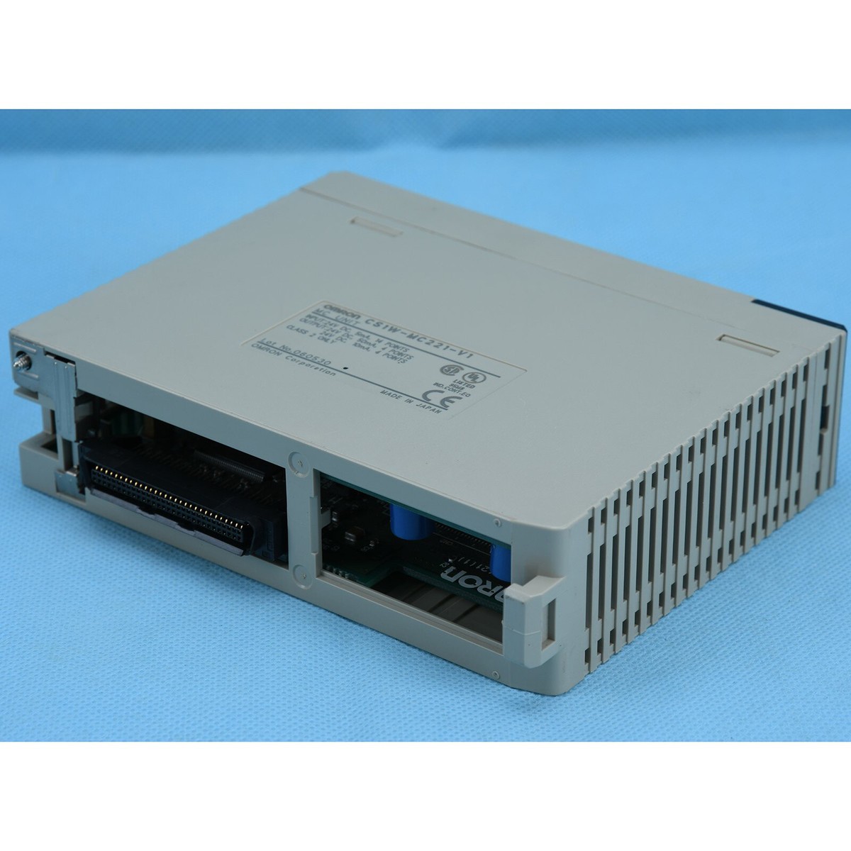 OMRON USED PLC programmable controller module CS1W-MC221-V1 OMRON USED PLC programmable controller module CS1W-MC221-V1