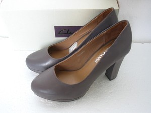 soft leather court shoes