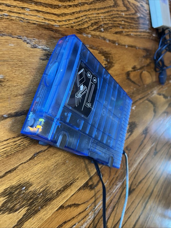Iomega Zip Drive Z100USB Blue Translucent - Unknown Condition - W/ Power & Usb