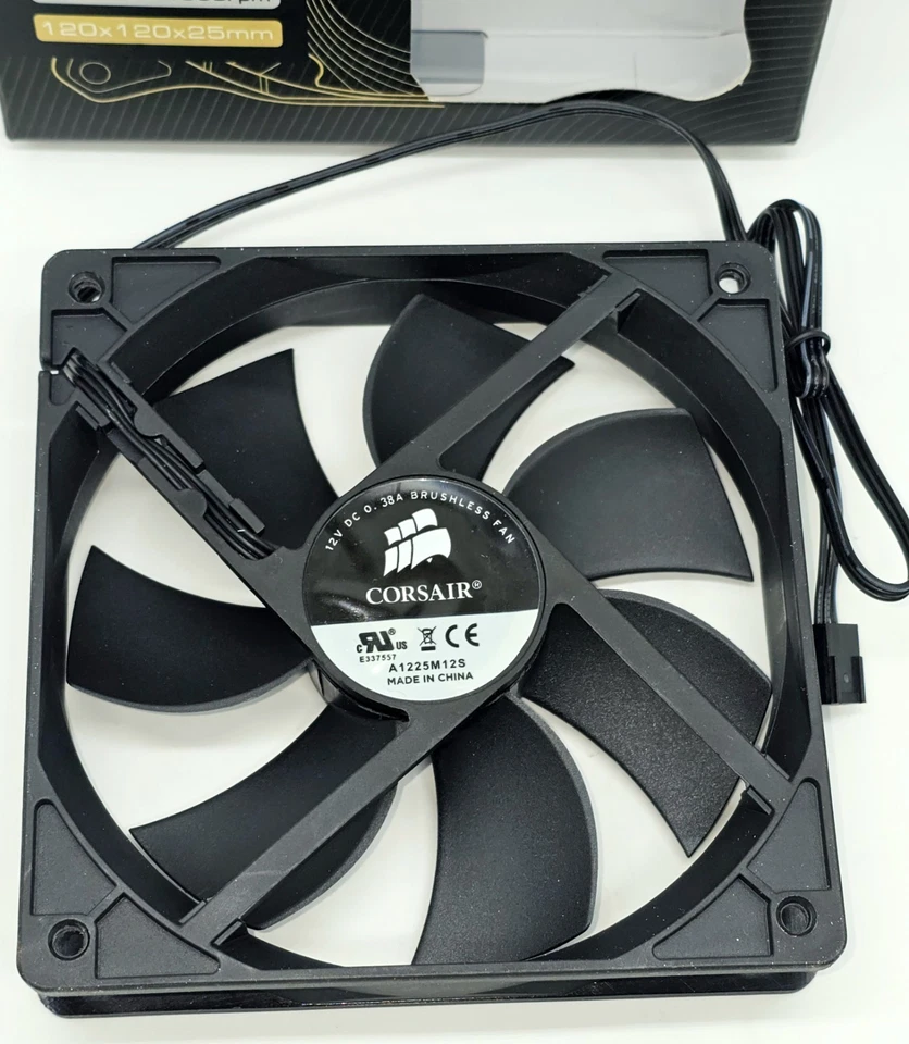 COUGAR VORTEX PWM 120mm CF-V12HP Hydro-Dynamic Bearing Case Fan - Image 2 of 4