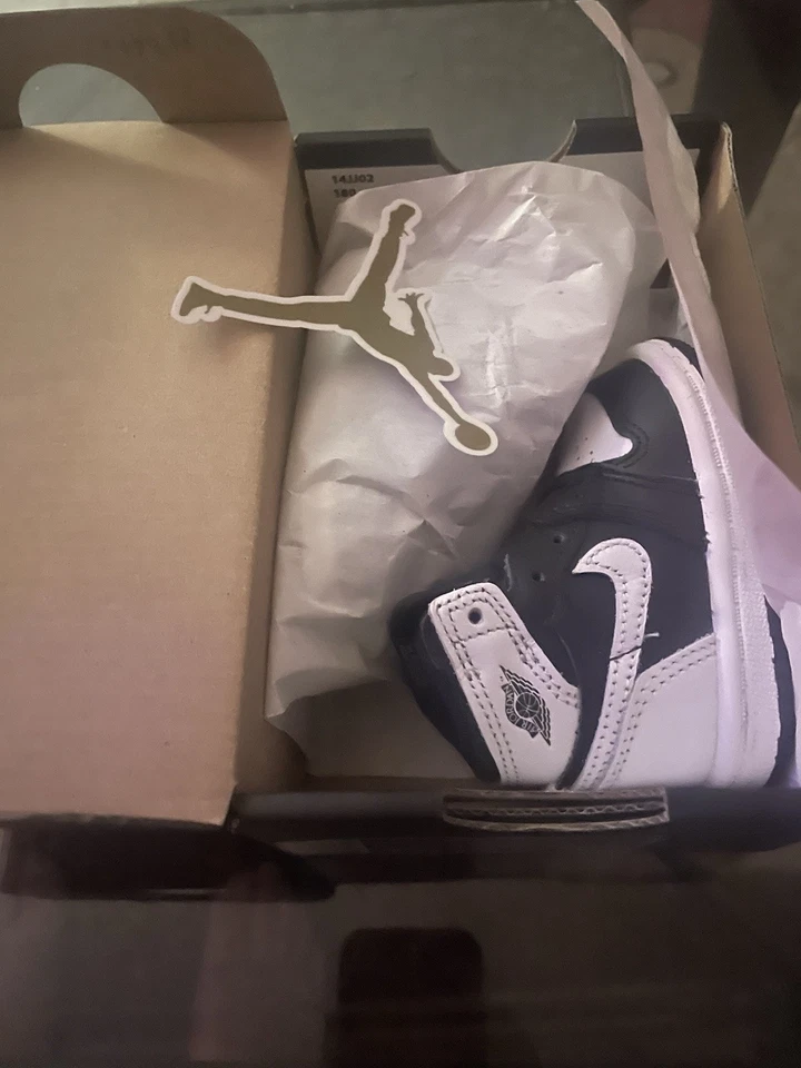 Jordan 1 S Talla 3.5 Totalmente Nuevo con Caja Original Nunca Usado Auténtico Air Jordan Foto 2 de 4