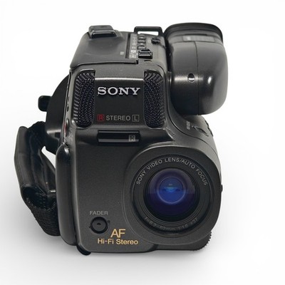 Sony Handycam CCD-TR505E Camcorder Video8 Tape 1992 Retro Camera +