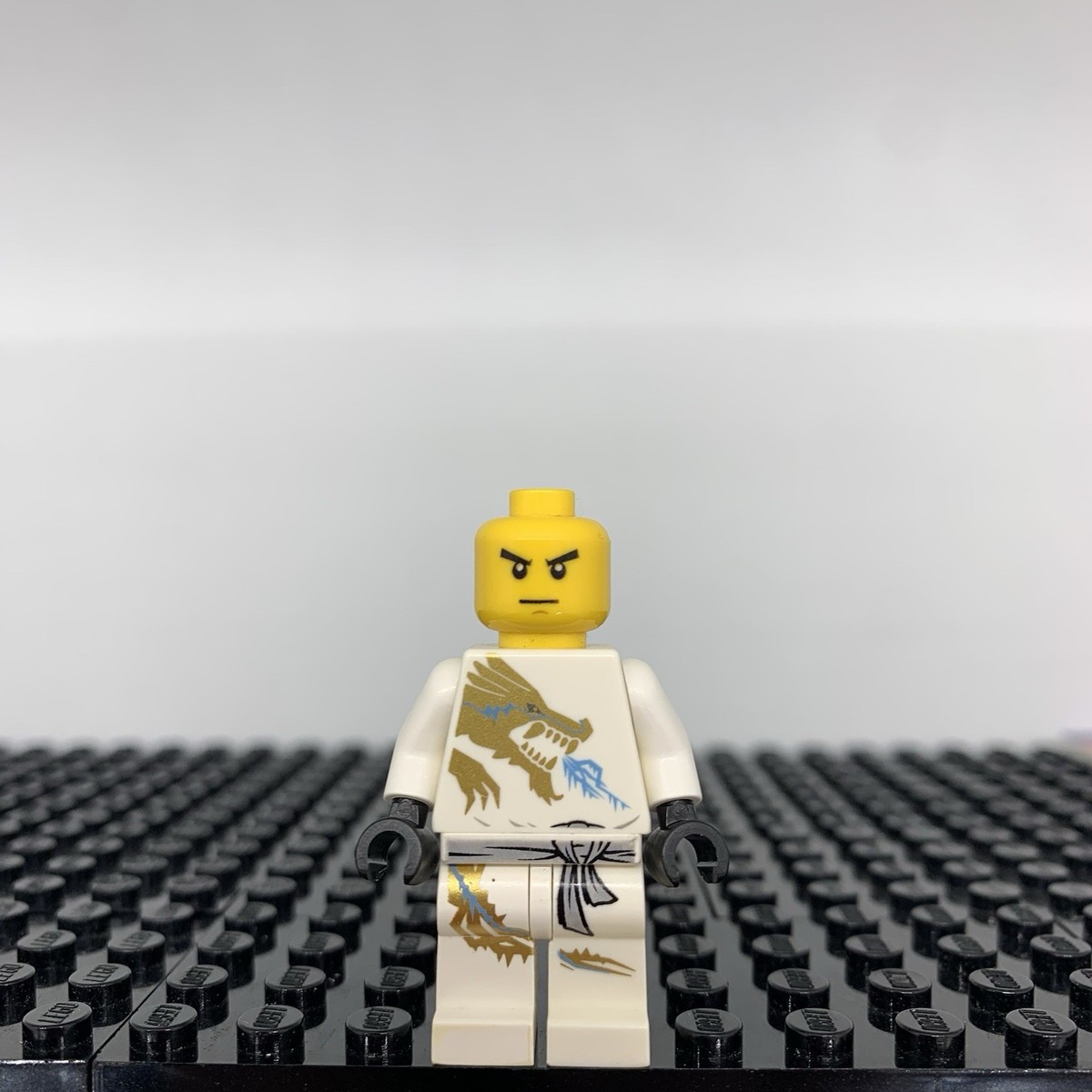 LEGO Ninjago Minifigure Zane DX Golden Weapons 2171 2260 No Cracks