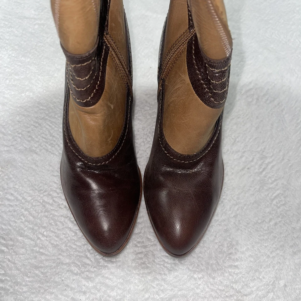 Botas True Religion Dos Tonos Cuero Marrón Cremallera Hasta la Rodilla Moda Talla 6.5 M. Foto 4 de 4