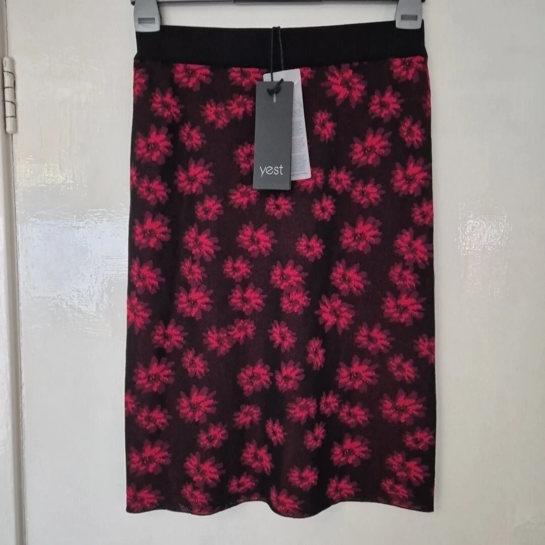 Yest Womens Red Black Floral Skirt Size 10 New Rrp £42.99