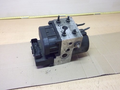 Nissan Almera Tino 2.2 DT 84KW Steuergerät ABS Hydraulikblock 476604U102