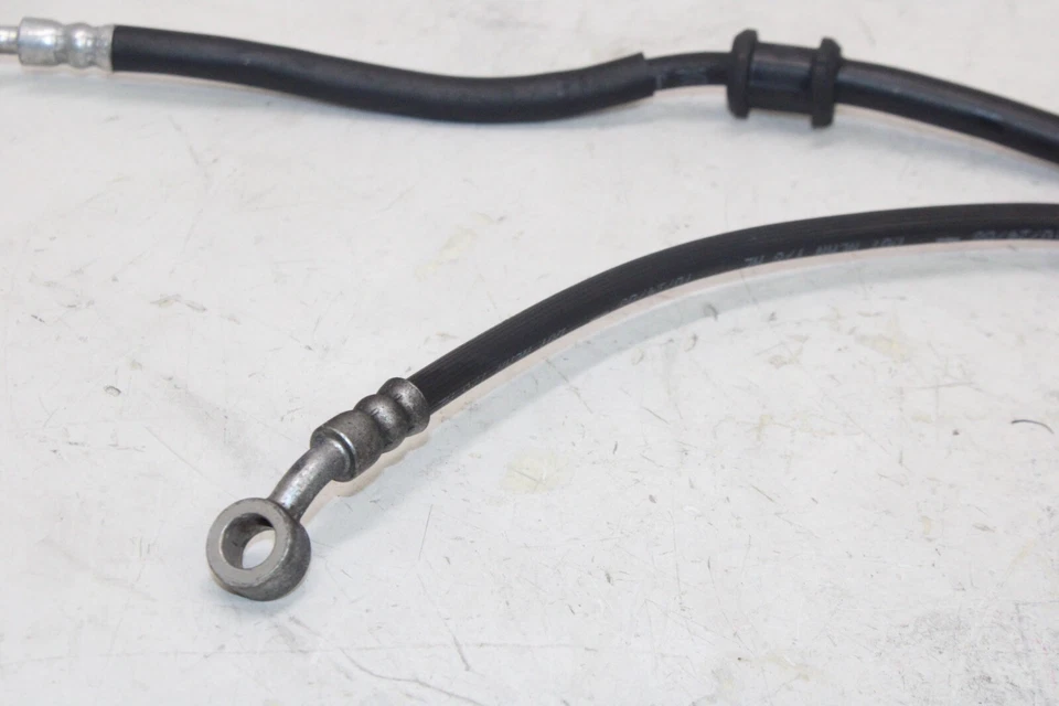 Suzuki GSXR750 2009 OEM pinzas de freno delanteras mangueras líneas Foto 2 de 4