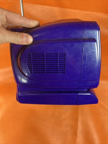 Pacific Technolgy Purple Mini Portable TV/Radio With Antenna No Cord W2 - Picture 5 of 7