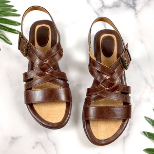 born flat sandals