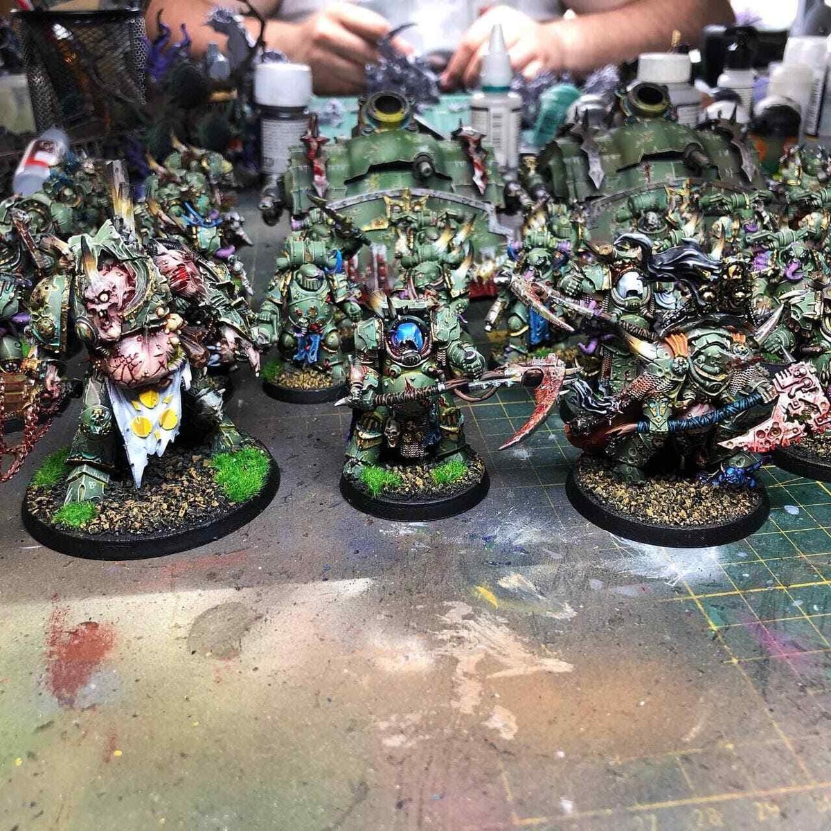 ウォーハンマー40K Death Guard Army 200 PIECE Warhammer 40K Death Guard Army Set Painted