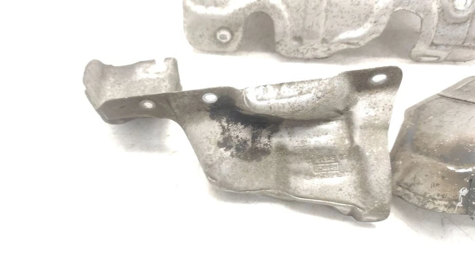 Mazda 5 II 1.6CD 85kW Diesel 2012 Heat shield in engine bay AV619N454AB  - Image 3 of 4