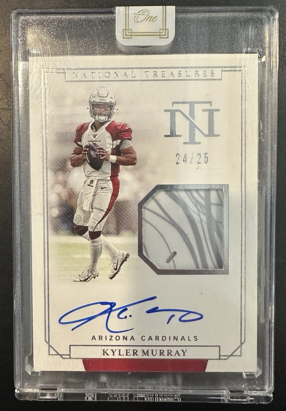 Kyler Murray Panini National Treasures Rookie Gloves Signatures #RGSKM Base
