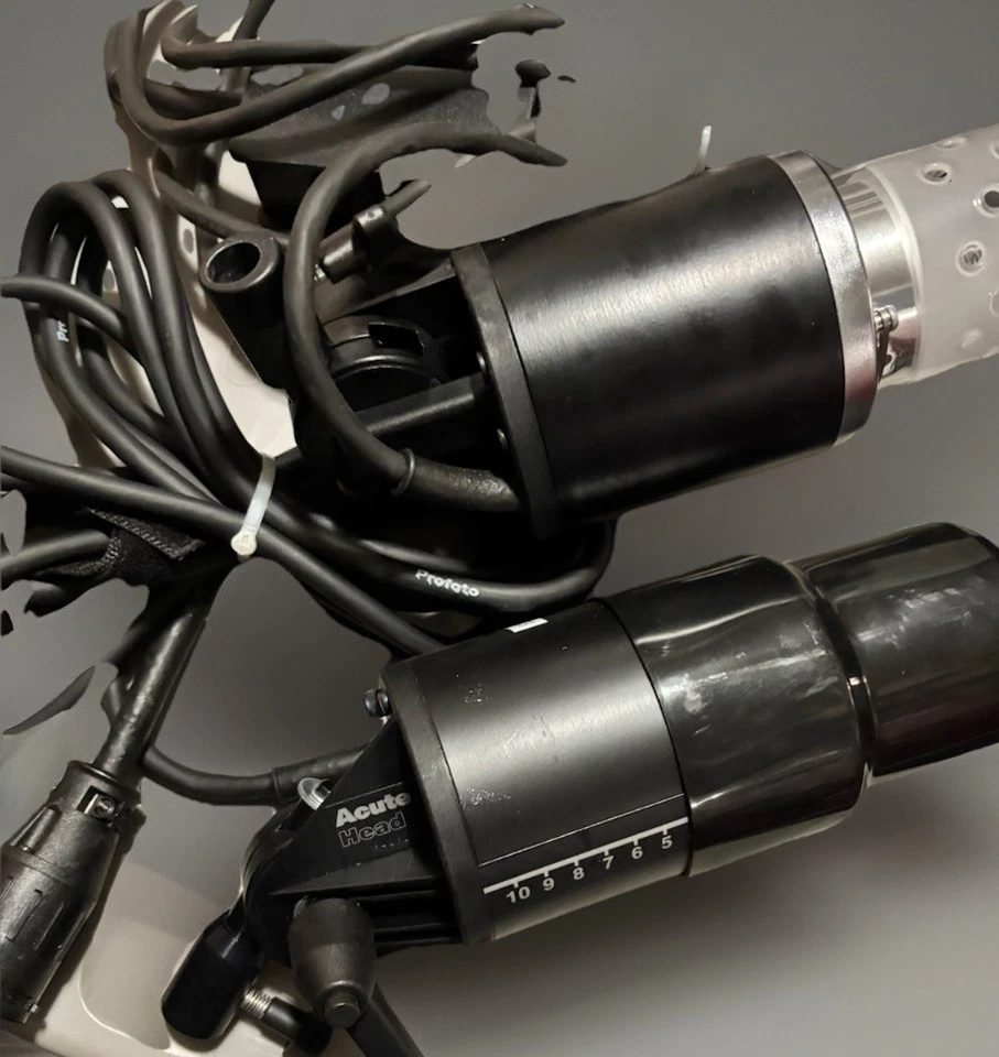 Accesorio de fotografía con cabezal de flash Profoto agudo 2/D4 probado y funciona Foto 2 de 2