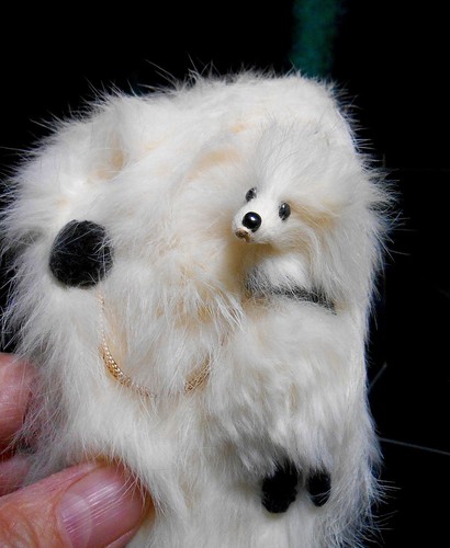 RARE Samoyed Rabbit Fur Salon Dog AND Matching Ear & Hand Muffs - 3 PCs - Picture 5 of 9